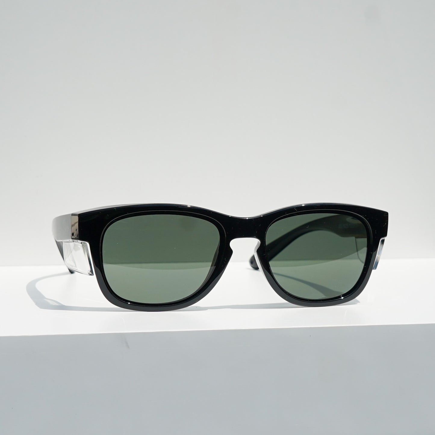 Evo Gloss Black Classics - Gloss Black and Black Lenses